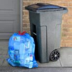 Amazon Basics Blue Recycling Drawstring Trash Bags, Tall Kitchen, Unscented, 13 Gallon, 60 Count - Image 5