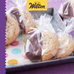 Wilton Clear Treat Party Bags, 4 x 9.5 in., 50 Pack - Image 7