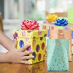 25 Party Favor Bags for Kids Birthdays, Goodie Candy Bags in 5 Colors with Star Pattern - Image 7