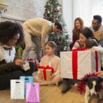 25 Party Favor Bags for Kids Birthdays, Goodie Candy Bags in 5 Colors with Star Pattern - Image 8