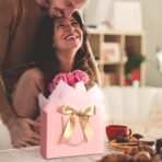 JMANNI Gift Bag, 1PCS Gift Bags Large with Ribbon and 1 Greeting Cards 2 Tissue Paper, Portable Paper Gift Bag with Handles, Birthday Gift Bags, Valentine's Day, Present Bags for Christmas Wedding Party Mothers Day - Image 8