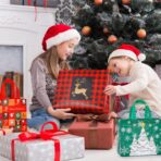 YANGTE 20 Pack Christmas Gift Bags Assorted Sizes, Reusable Tote Bags with Handle, Includes 4 Large 8 Medium 8 Small Non-Woven Christmas Bags for Xmas Party Favors - Image 6
