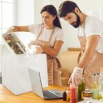 100 Pcs Half Tray Catering Bags Take out Bags Bulk Catering Bag with Cardboard Bottom and Soft Loop Handles for Restaurant, Retail, Business - Image 6