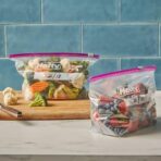 Hefty Slider Storage Bags, Half Gallon Size, 32 Count (Pack of 4) - Image 7