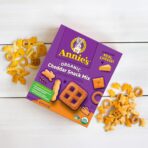 Annie's Cheddar Snack Mix With Assorted Crackers and Pretzels, Made with Real Cheese, 9 oz - Image 5
